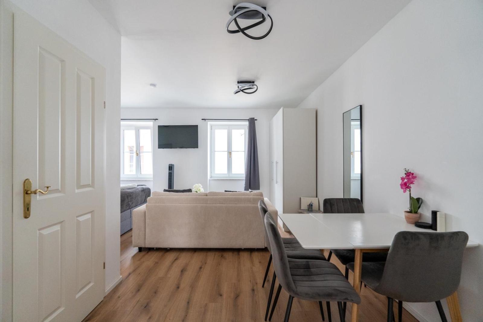Wachau Oasis - Elegance With A Private Terrace Apartment Mautern Exterior foto