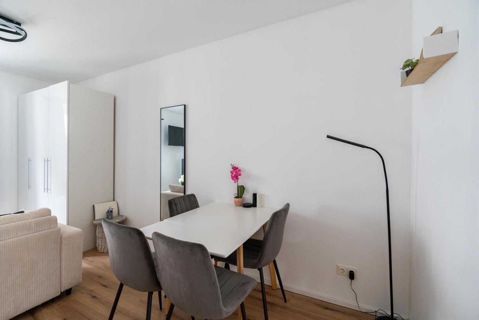 Wachau Oasis - Elegance With A Private Terrace Apartment Mautern Exterior foto
